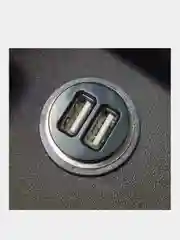 Автомобильное зарядное устройство 2 USB 2.1 А в прикуриватель в машину
