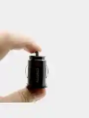 Автомобильное зарядное устройство 2 USB 2.1 А в прикуриватель в машину