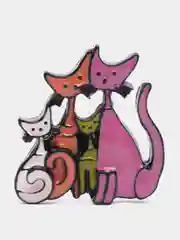 Фуксия брошь Кошки