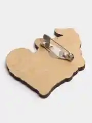 Аметистовый значок деревянный