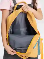 Желтый рюкзак с ручками