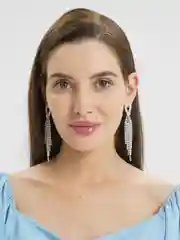 Белый длинные вечерние серьги, со стразами, Louise