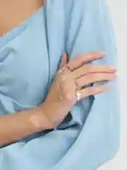 Кольцо на Новый Год с цепочкой и крестом