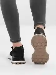Черный женские кроссовки
