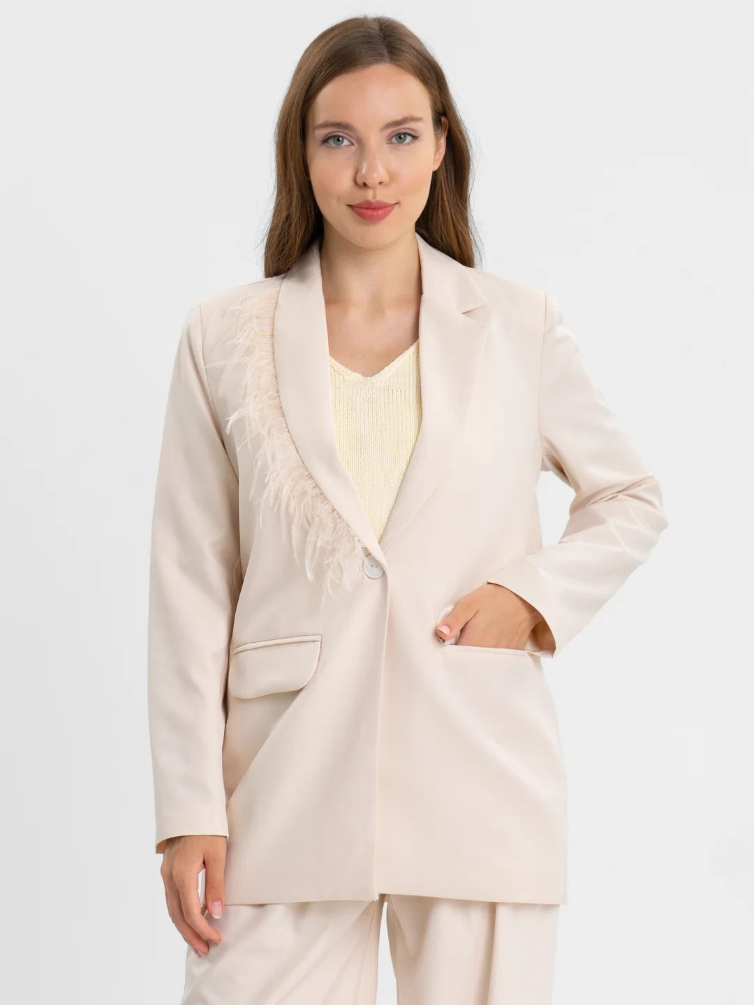 Кремовый костюм SK BRAND, классический, с перьями, женский