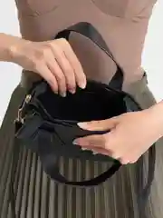 Черный сумка женская в виде ромба