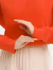 Лавандовый свитер женский