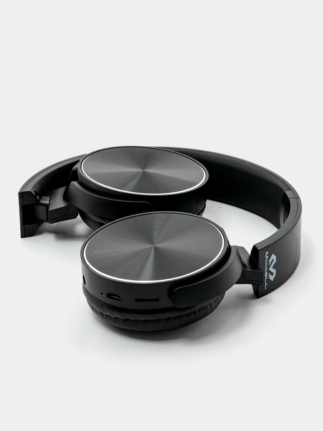 Черный наушники беспроводные полноразмерные Miccell VQ-B02
