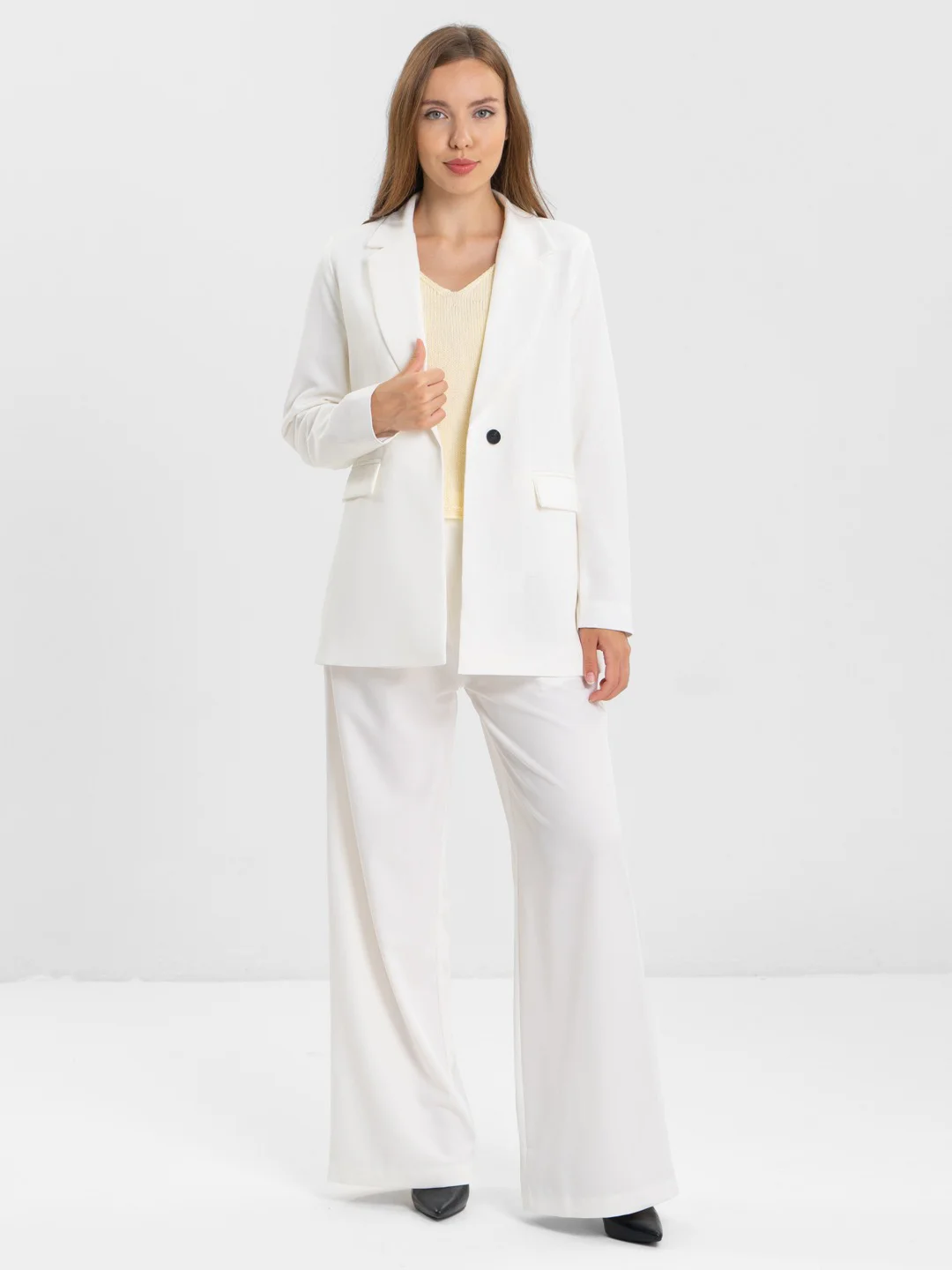 Белый костюм BLAZER классический, с прямыми брюками, женский