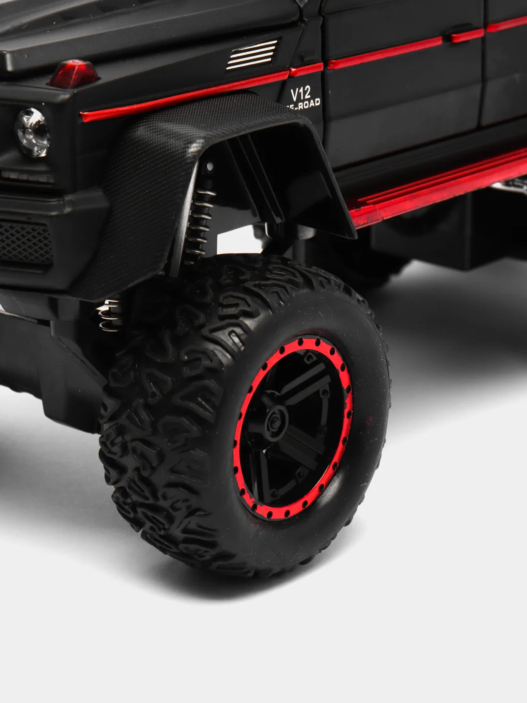 Красный металлическая машинка Che Zhi 1:22 Mercedes G-Class AMG 6х6 CZ122A, 23 см, свет и звук
