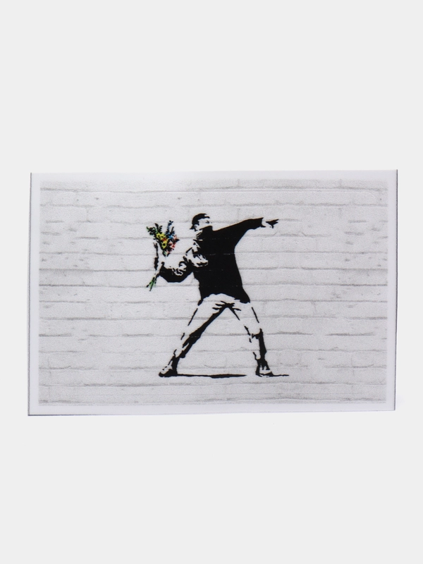 Наклейка на банковскую карту, стикер на карту: Бэнкси Метатель цветов (Flower Thrower)