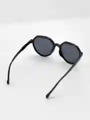 Черный солнцезащитные очки, круглые