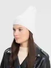 Бежевый шапка женская, вязаная