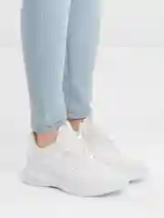 Белый кроссовки женские летние