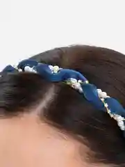 Розовый ободок с жемчугом