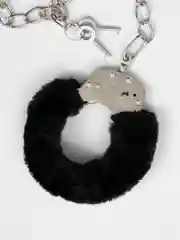 Черный металлические наручники с мехом, для БДСМ