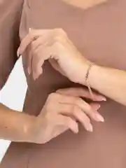 Лимонный браслет из медицинской стали.