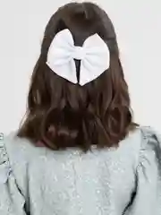 Белый бант классический, школьный