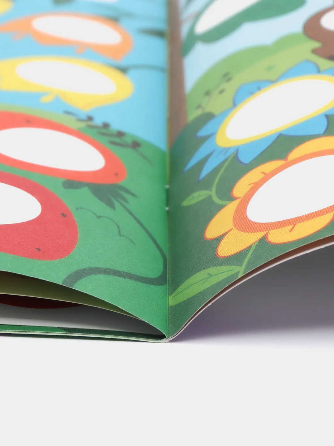 Лес: книжка с наклейками (96 наклеек)