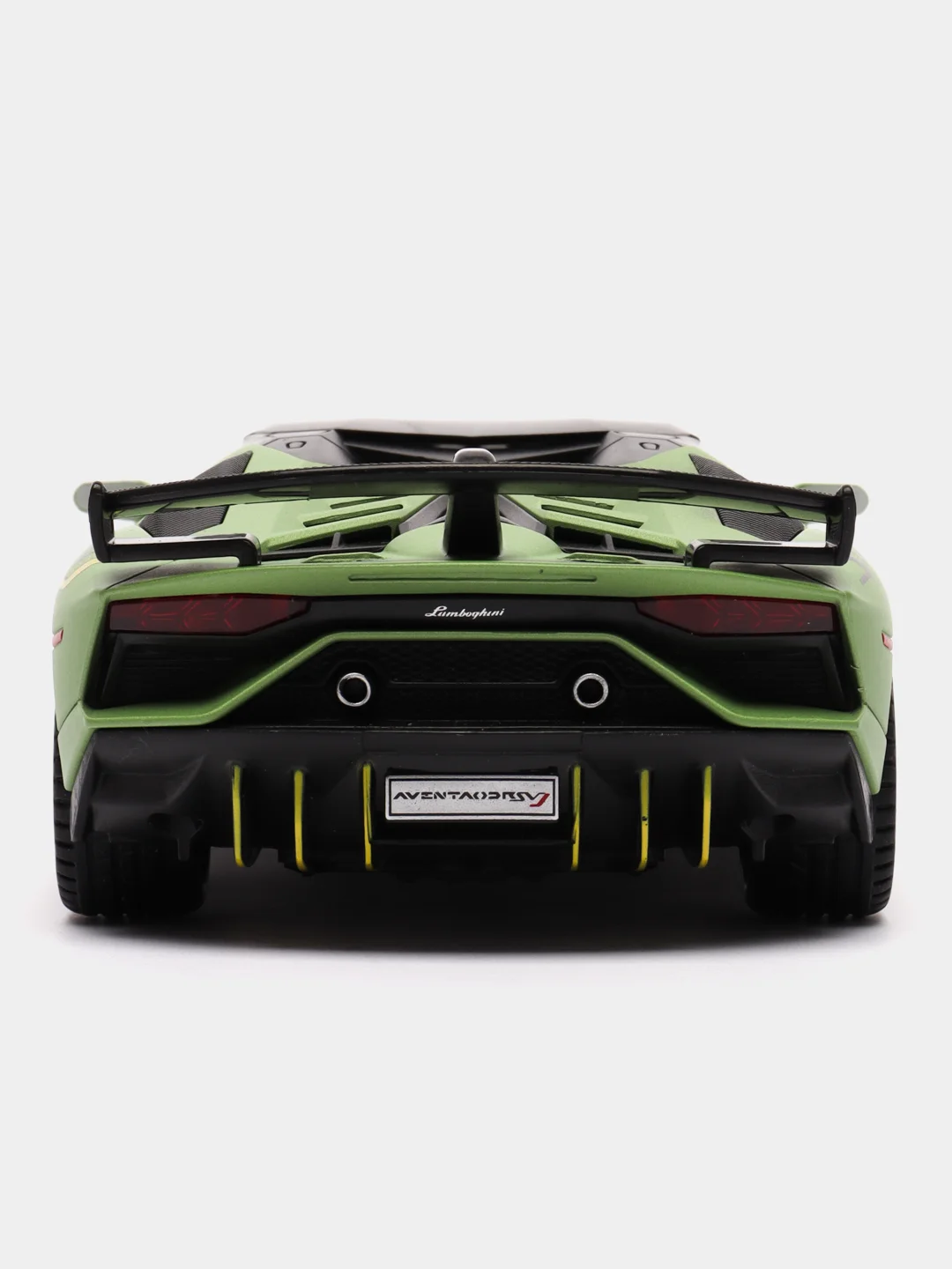 Зеленый машина металлическая Lamborghini DC24302
