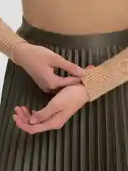 Бежевый джемпер женский