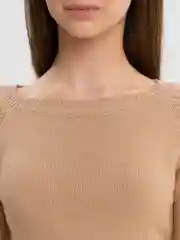 Бежевый джемпер женский