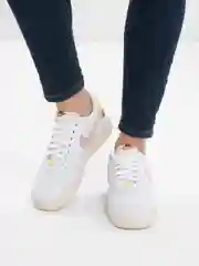 Алый кроссовки мужские, женские