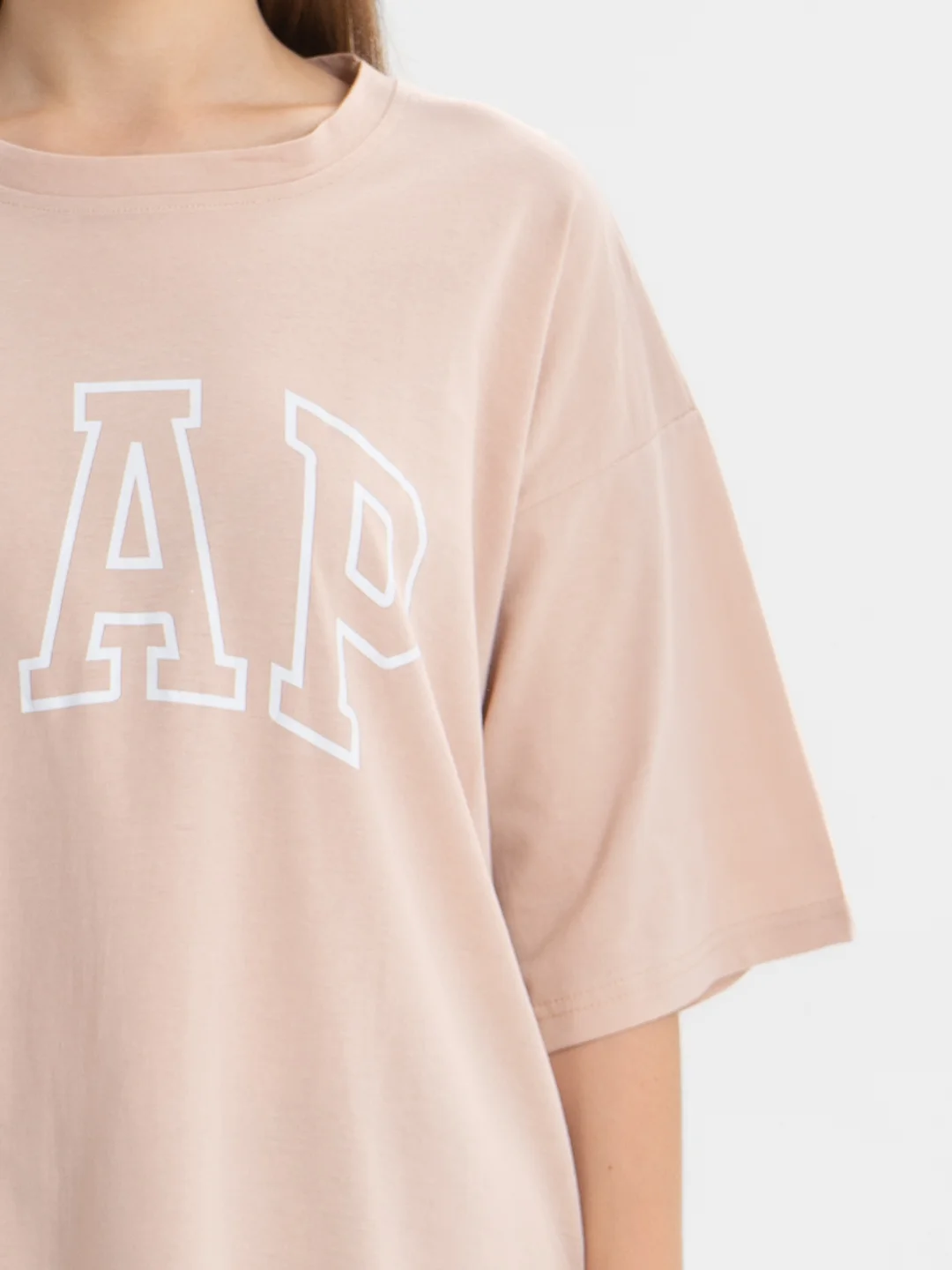 Бежевый футболка свободного кроя, однотонная, oversize с принтом GAP