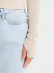 Молочный лонгслив женский с косым вырезом, топ в рубчик, Sharmin