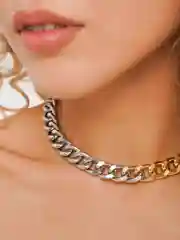 Цепочка из крупных звеньев, массивная
