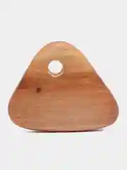 Подвеска из можжевельника, треугольная