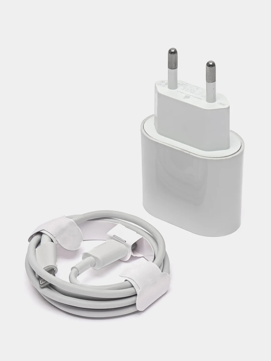 Белый зарядное устройство для iPhone с кабелем Type-C/Lightning, PD 20W (для устройств Apple)