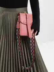 Розовый сумка на плечо baellery