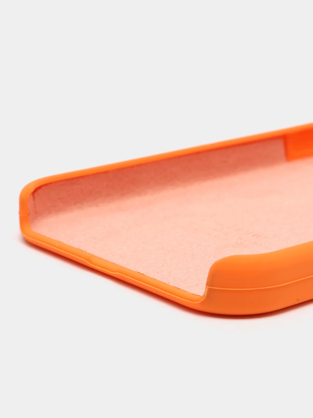 Светло-оранжевый чехол Silicone Case iPhone 6 / 6+ / 7+ / 8+/ X /XS /XR /11/12/12Pro/13 / 13 Pro Max/ 7 /8