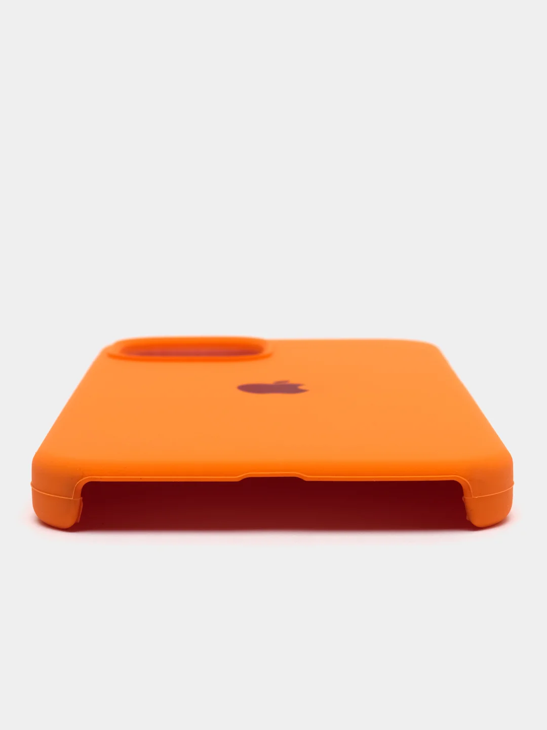 Светло-оранжевый чехол Silicone Case iPhone 6 / 6+ / 7+ / 8+/ X /XS /XR /11/12/12Pro/13 / 13 Pro Max/ 7 /8