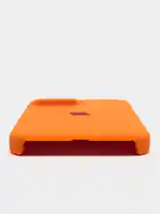 Светло-оранжевый чехол Silicone Case iPhone 6 / 6+ / 7+ / 8+/ X /XS /XR /11/12/12Pro/13 / 13 Pro Max/ 7 /8