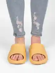 Желтый сланцы женские, на высокой подошве