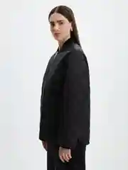 Черный стеганый бомбер женский Zarina