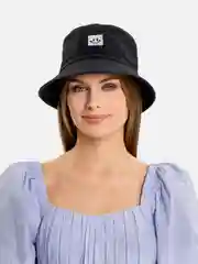Черный панама