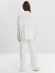 Молочный костюм женский, лапша