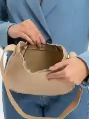 Бежевый сумка женская, через плечо