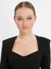 Белый чокер из белого жемчуга, с подвеской