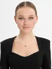 Лайм чокер из белого жемчуга, с подвеской