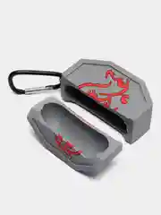 Тёмно-зелёный чехол для беспроводных наушников AirPods (Аирподс) 1 / 2 / Pro, Pro 2 с карабином