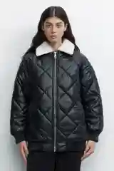 Черный куртка-бомбер Befree oversize из экокожи с меховым воротником