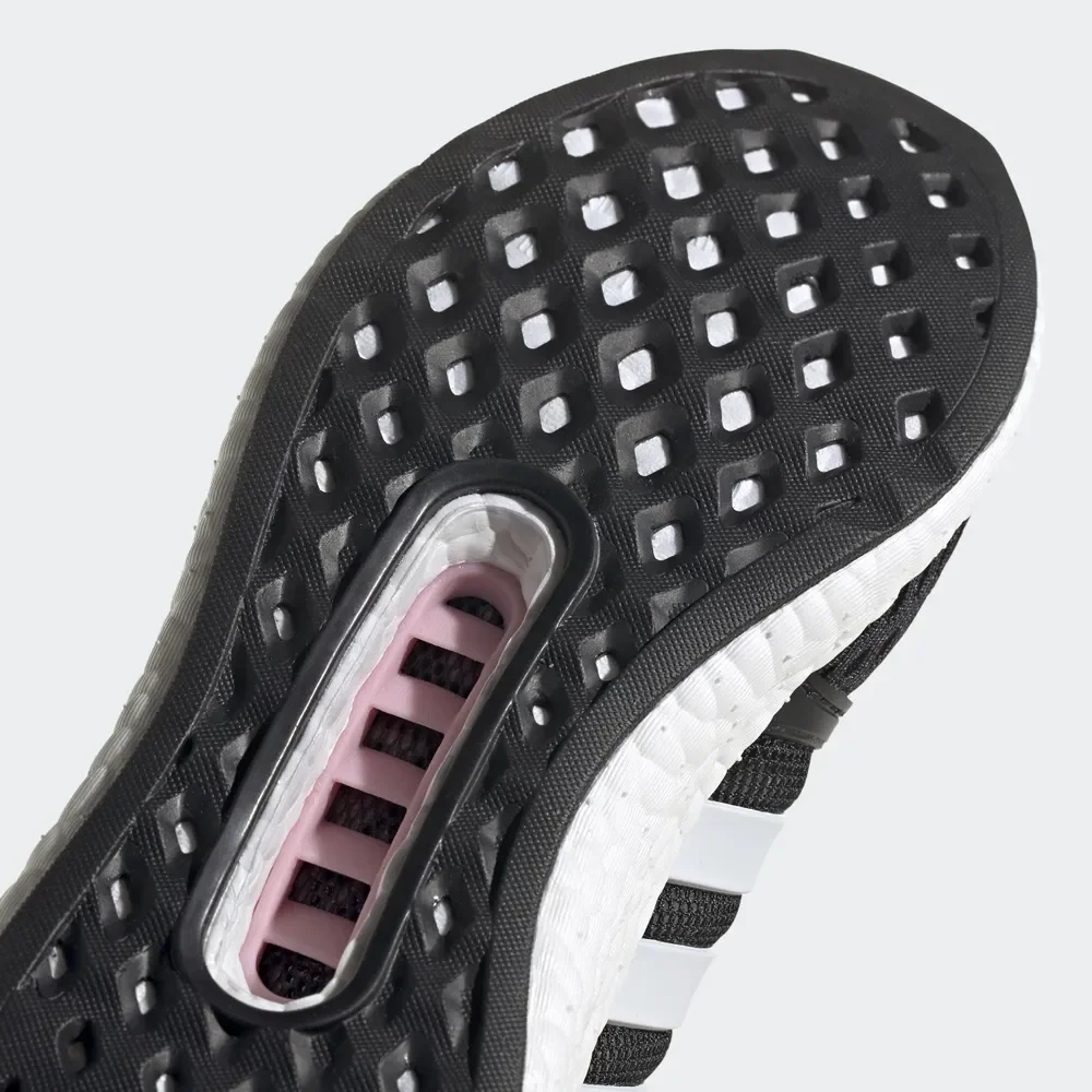 Черный кроссовки женские Adidas CC Rocket Boost "Black White Pink" (WMNS) GY0485