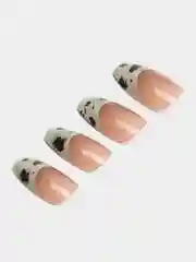 Ногти накладные, клей для ногтей