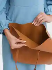 Коричневый сумка женская c косметичкой