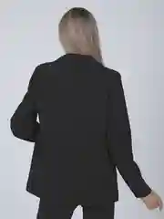 Черный пиджак женский