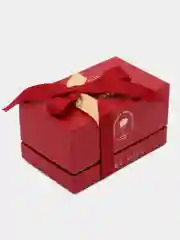 Красный подарочная коробка с лентой
